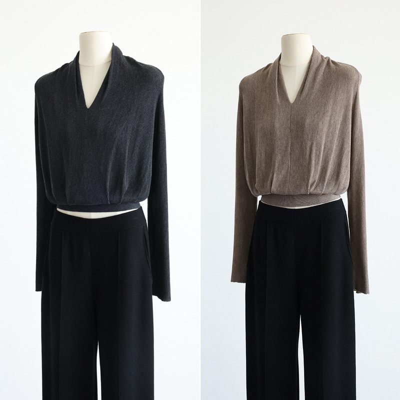 Elegant and cool V-neck solid color knit sweater, waist-cinching and slimming, pleated long-sleeve pullover, inner layer base shirt for women Elegant and cool V-neck solid color knit sweater, waist-cinching and slimming, pleated long-sleeve pullover, inner layer base shirt for women