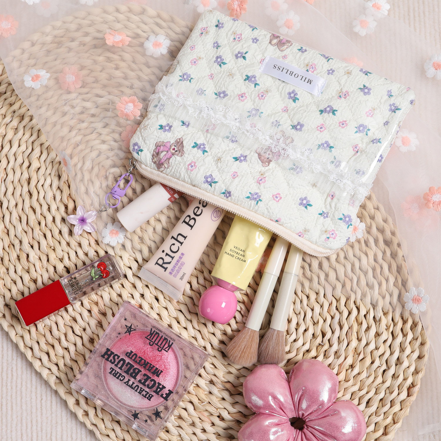 工厂批发化妆包清新迷你夹棉包小白兔便携零钱包可爱旅行口红收纳