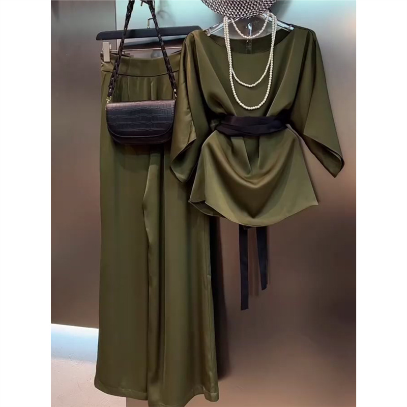 夏装搭配一整套时尚时髦洋气减龄气质小香风军绿色上衣阔腿裤套装