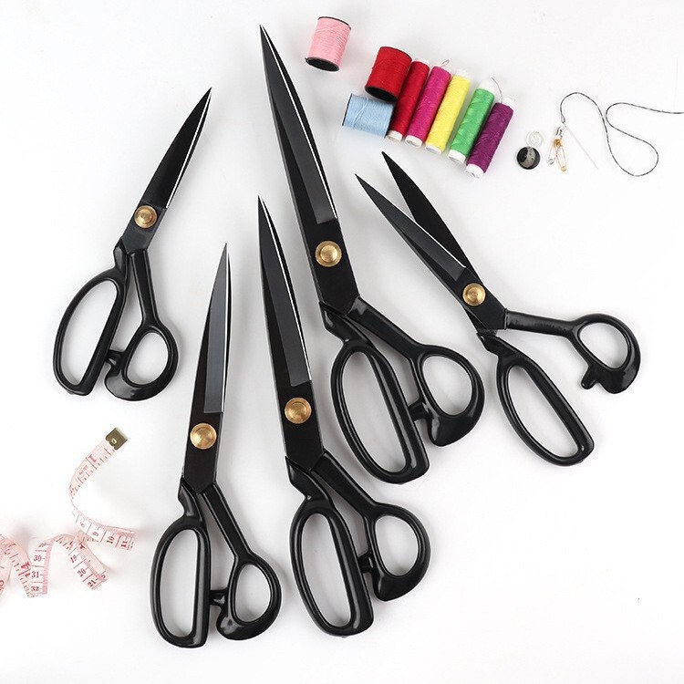 Tailor's Scissors, Manganese Steel Black Blade Clothing Scissors, Leather Handmade Cloth Scissors, Rust-Proof and Grindable Scissors Tailor's Scissors, Manganese Steel Black Blade Clothing Scissors, Leather Handmade Cloth Scissors, Rust-Proof and Grindable Scissors