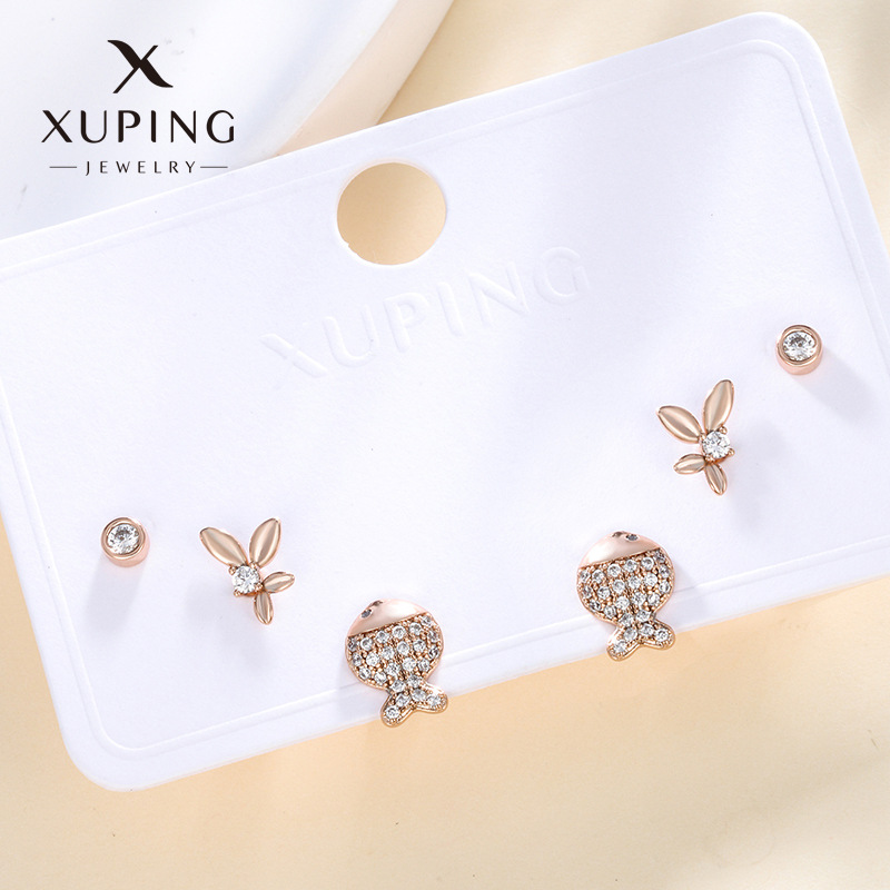 Xuping aleación de cobre chapado en oro con diamantes de zircón simple tres pares de pequeños pernos de orejas para mujeres coreanas temperamento conjunto de aretes