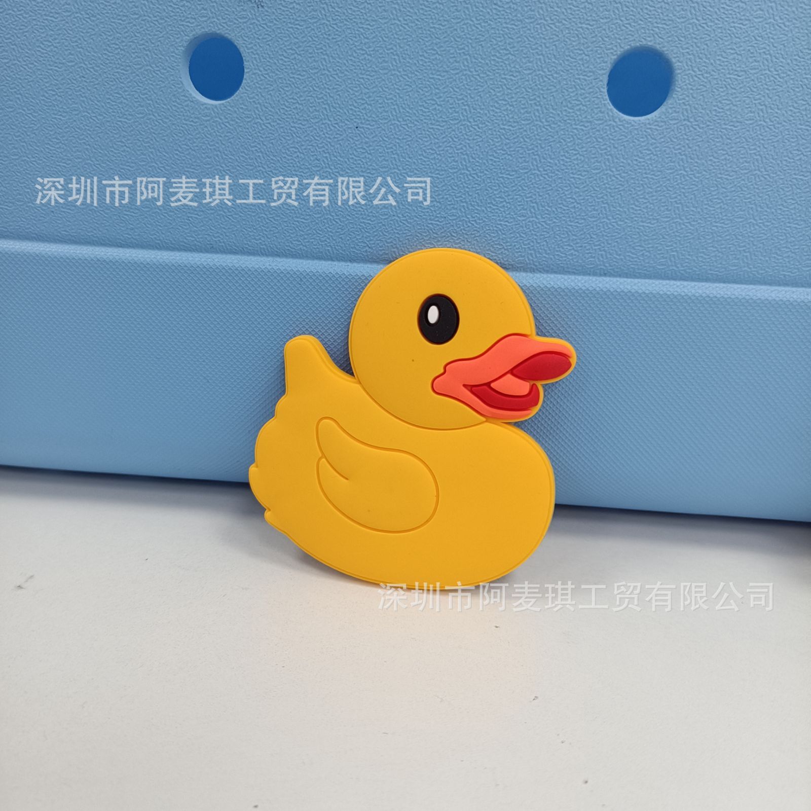 작은 노란 오리