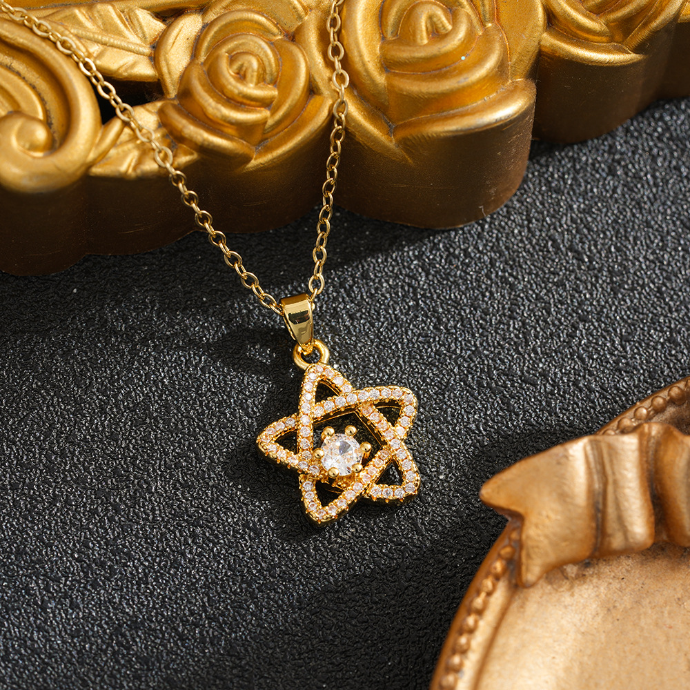 Colar delicado e versátil, corrente de aço inoxidável com pingente de estrela-do-mar, colar sofisticado com estrela de cinco pontas e diamantes._voghion.com