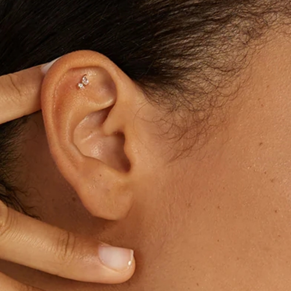 2g Weight Zircon Inlay Material Ear Studs Classification 1 Piece Quantity Daily Occasion 925 Sterling Silver Material Geometric Pattern Women's Gender Plating Design Simple Style Style 1 Piece Ear Cartilage Rings & Studs Simple Style Geometric 925 Sterling Silver Plating Zircon 20
