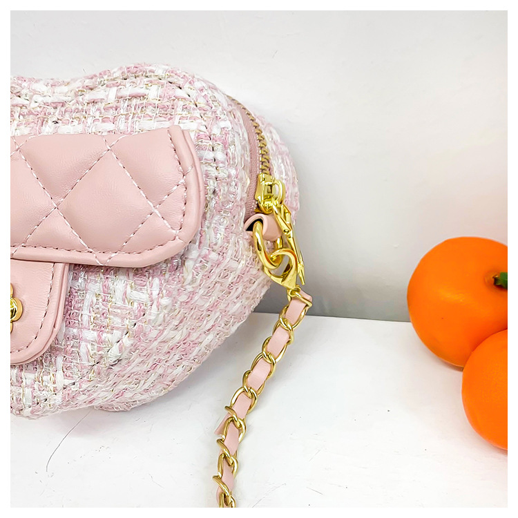 Kid's Small Woolen Heart Shape Cute Heart-shaped Zipper Crossbody Bag display picture 15