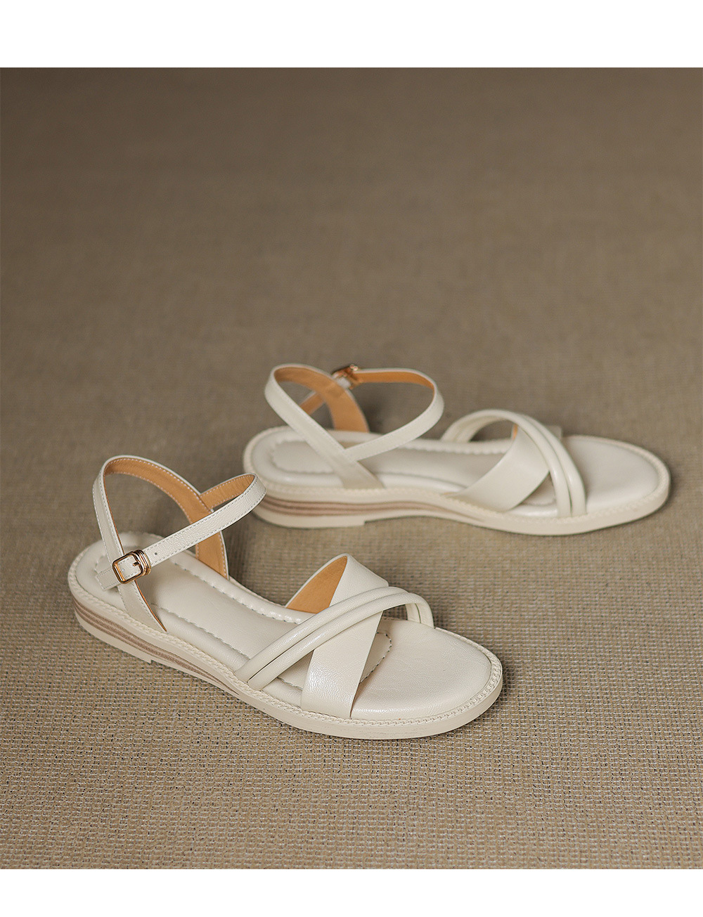 Dép sandal nữ xỏ ngón đế bệt quai ngang khóa — đen chi tiết 15