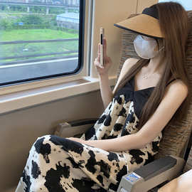 法式港味复古chic长裙赫本风气质显瘦黑色碎花吊带连衣裙子女夏季