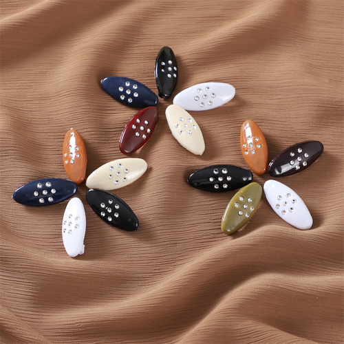 Cross-border imitation diamond plum blossom shape plastic color safety pin hijab silk scarf clip neck clip anti-exposure scarf buckle