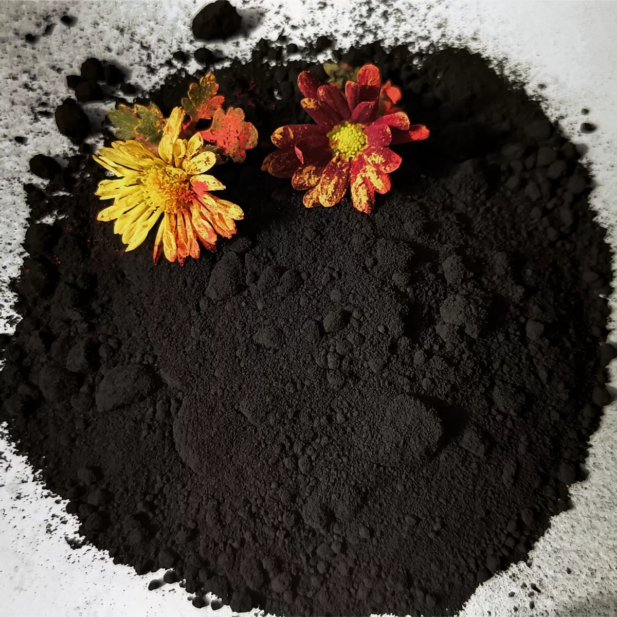 氧化铁黑颜料厂家 仿古青砖水泥染色用黑色颜料 四氧化三铁黑色粉