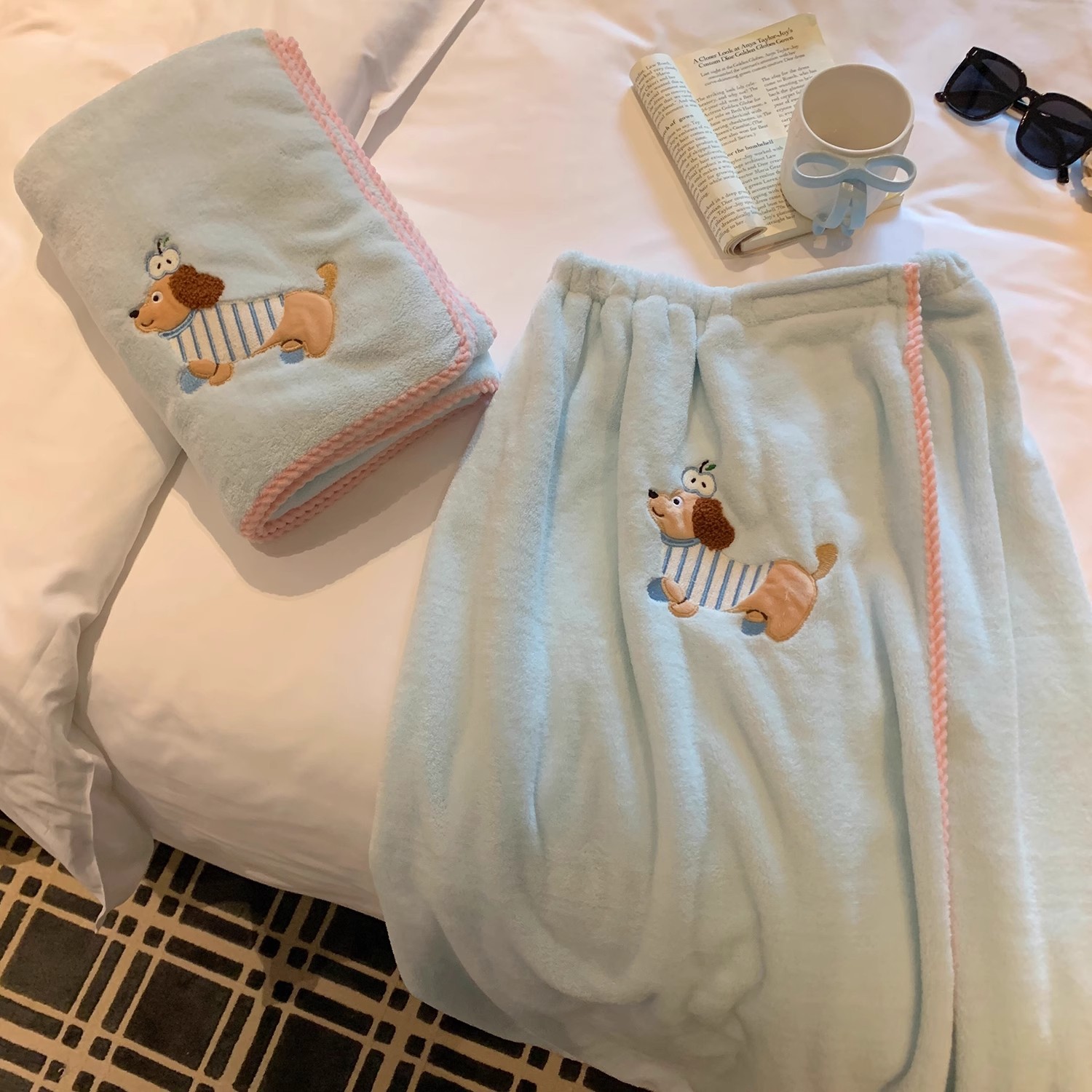 Toallas de baño de cuatro piezas, toallas de baño de absorción rápida, toallas de lavado en seco, sombrero de cabello seco doméstico, dormitorio