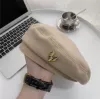 Beige beret