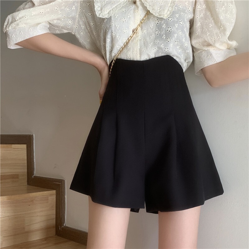 Plus-Size High-Waisted Slimming Casual Shorts for Women, Wide-Leg Pants, Spring and Summer Fashion New Style, Versatile for Plus-Size Women