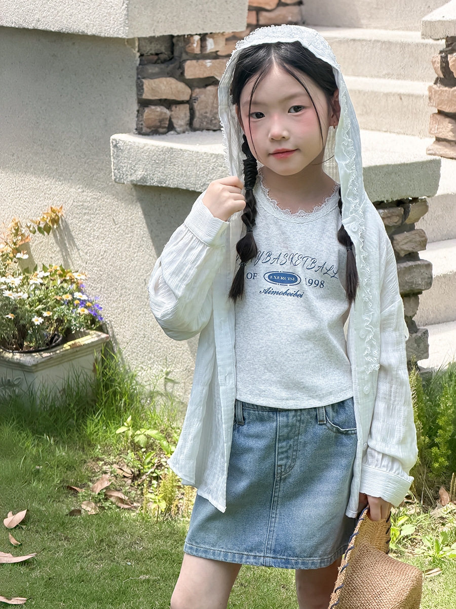 内搭外穿都好看~新品女童夏日温柔氛围少女风字母蕾丝边背心上衣