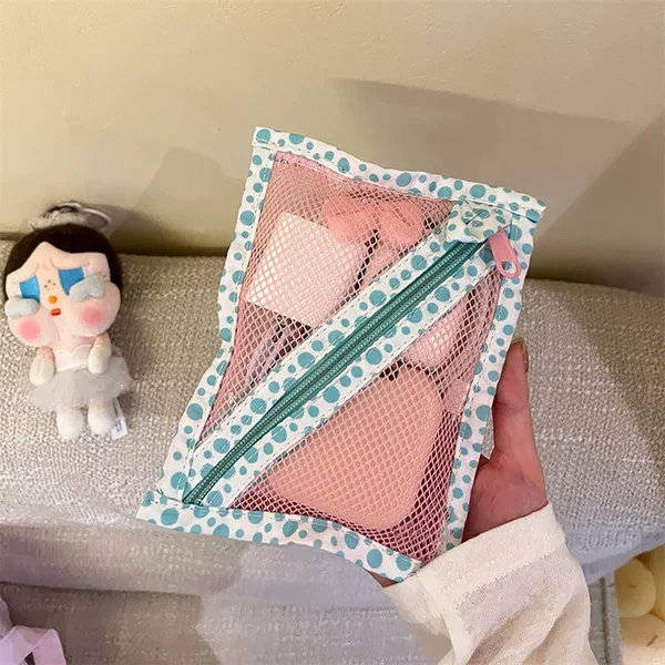 Zhaoheng ins-style mesh storage bag, high aesthetic value, lightweight, durable, niche retro portable charger storage bag