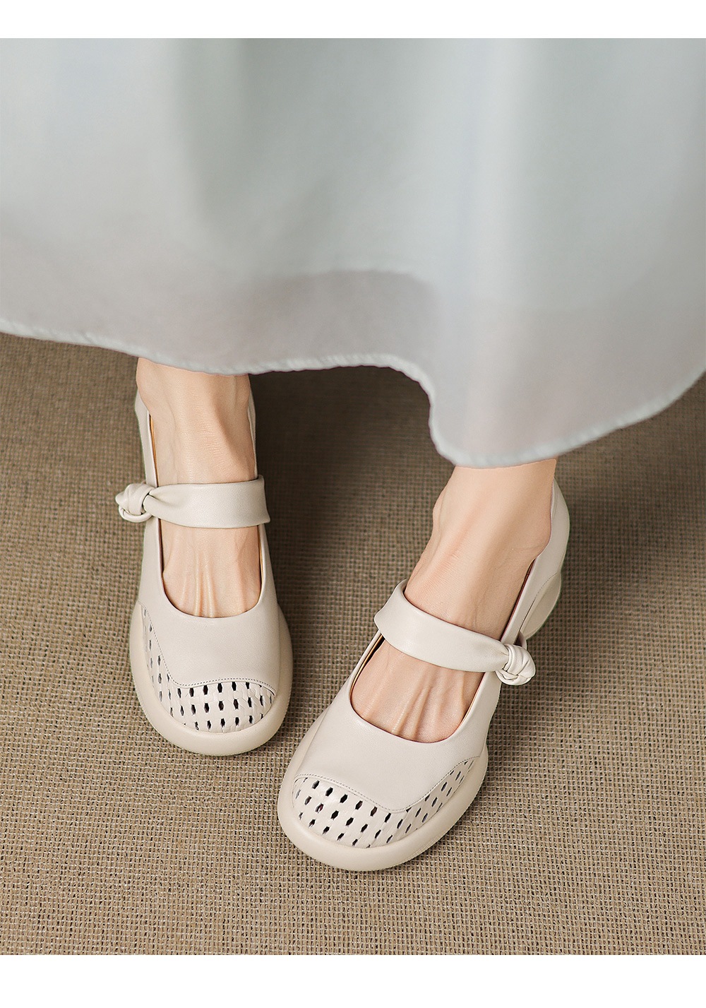 Giày sandal cao gót nữ quai ngang da bò mũi kín gót dày — đen chi tiết 1