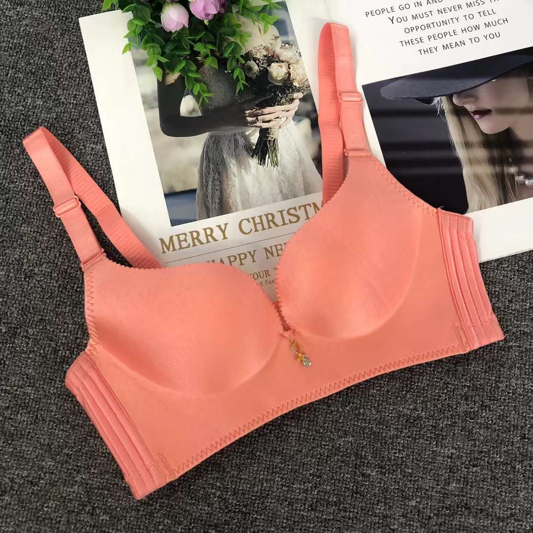 Comercio exterior nueva marca del Sudeste Asiático Ropa INTERIOR DE MUJER SOLTERA extranjera cómoda inalámbrico brillante sujetador sin costuras fábrica al por mayor