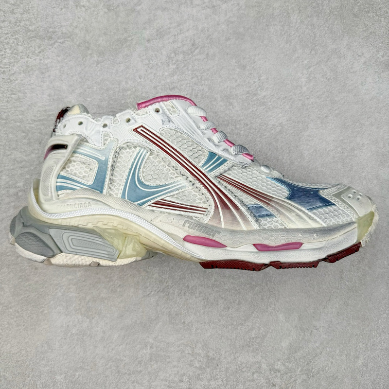 高定版B家のお父さんの靴のパリの7世代のジョギングの靴のRUNNERは旧をしてレジャーの運動靴の男女の金を高めます。|undefined