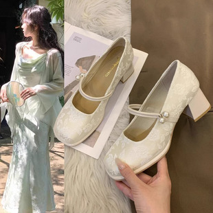 New Chinese Shoes Women's Thick-heeled Shoes Spring Cheongsam Shoes 2025 New Arrival with Horse-faced Skirt All-match High-heeled Shoes