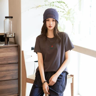 时尚休闲女装厂家批发深灰色圆领纯棉民族风正肩直筒短袖设计感