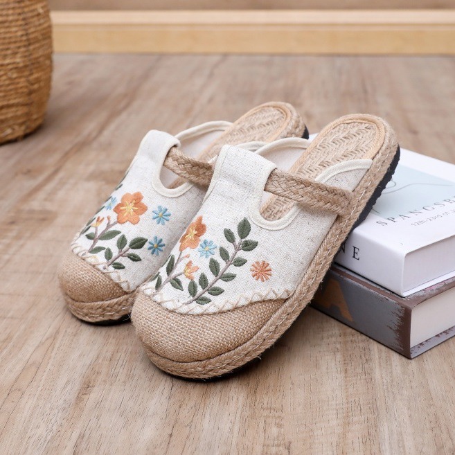Women's slippers
