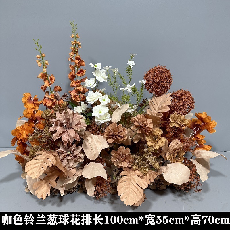 Flor de la boda de la flor Chiyeya rosa roja fila de orquídeas fila de flores bosque escena de compromiso decoración de la boda fondo de decoración