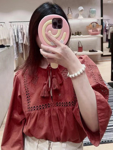 ��ʽС��2024�ļ��¿���ׁ��L�̽��U���F�P�t�߷����r������Ů