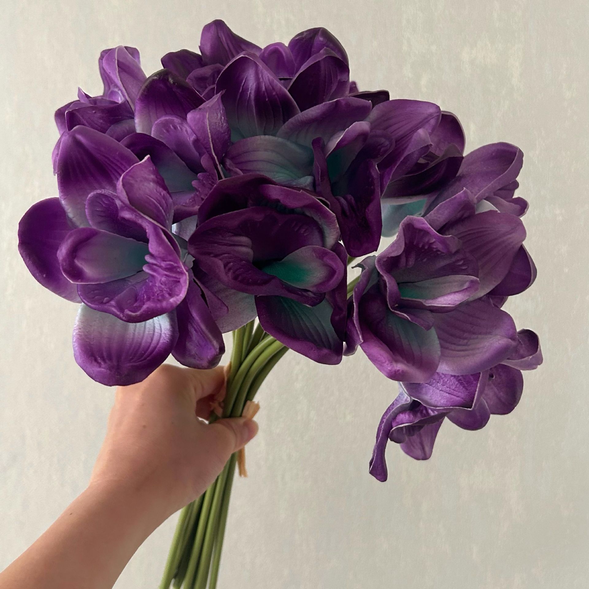 새로운 유럽 인공 꽃 단일 PU Huilan 가정 장식 터치 보습 장식 꽃다발 사진 소품 도매