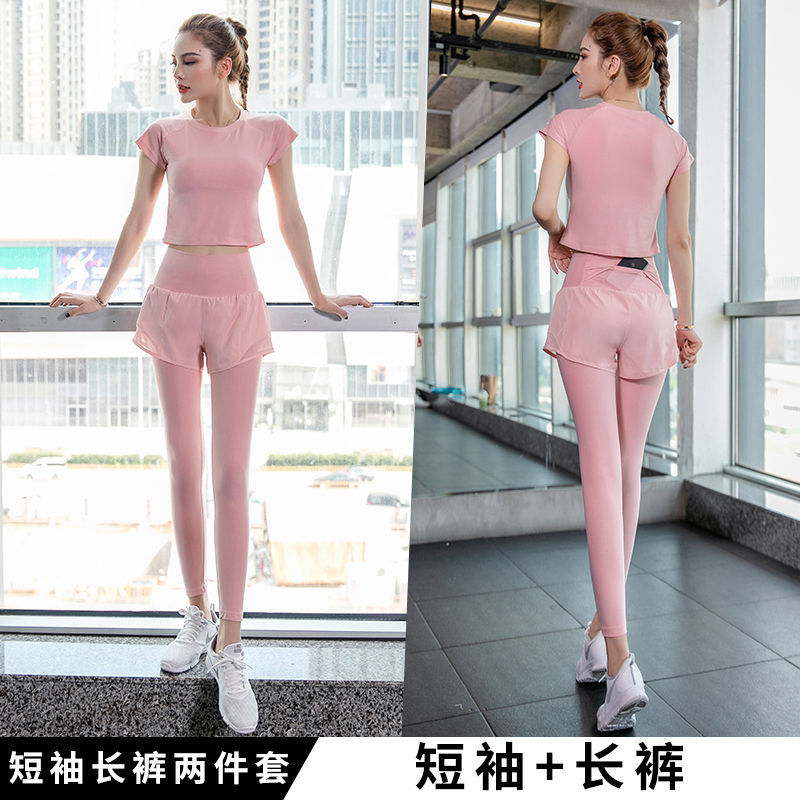 Trajes deportivos de yoga para mujeres verano nuevo 2025 nuevo abrigo con cojín de pecho secado rápido falso dos pantalones comercio exterior