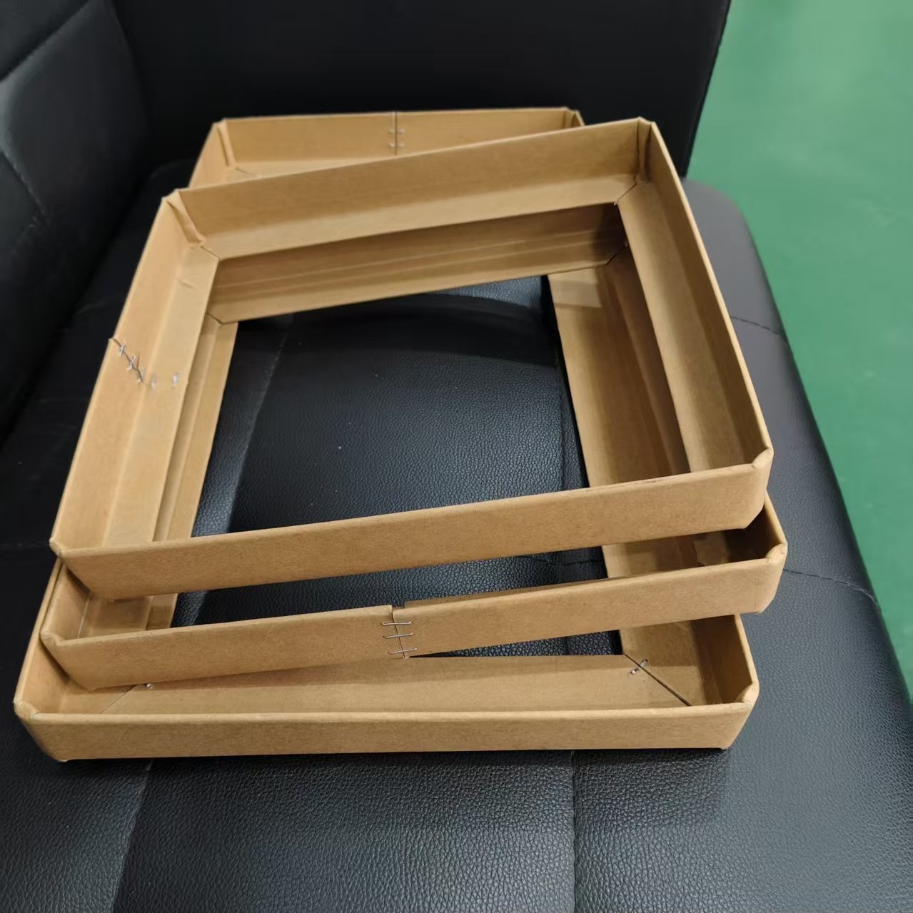 厂家直销蜂窝纸板抗震防压缓冲异形纸板包装内衬物流耐冲纸板