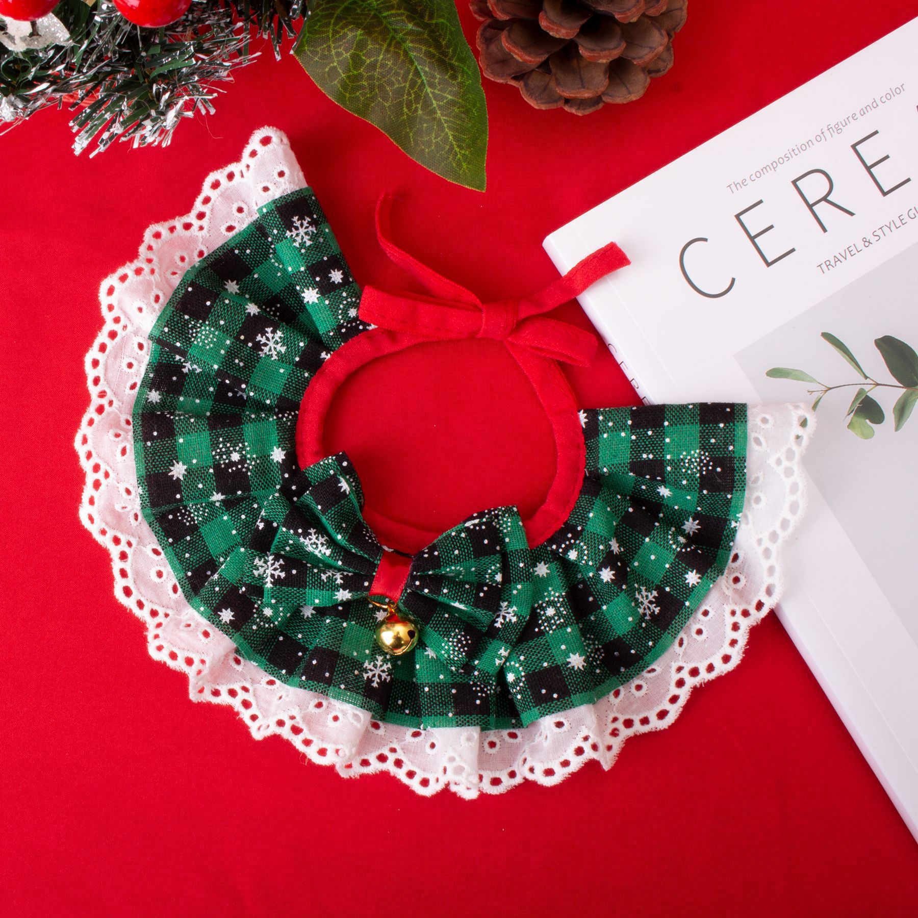 녹색과 검정색 격자 무늬