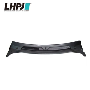 Lr096164 Is Suitable for Land Rover Discovery 3, Discovery 4, Range Rover Wiper Panel and Air Intake Panel Cover. Product Repurchase