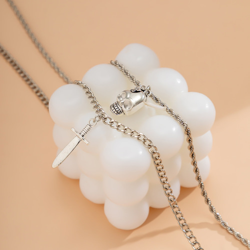 European and American cross-border jewelry, simple geometric versatile metal necklace, personalized dagger skull double-layer necklace for women