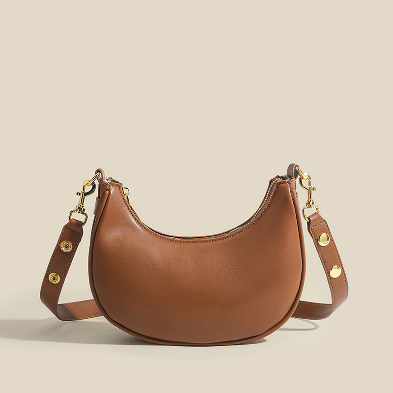 Small design bag underarm bag white retro 2023 new spring versatile single shoulder crossbody crescent saddle bag 