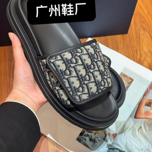 Guangzhou Shoe Factory 2025 Summer Slippers Soft Bottom One-word Rhinestone Non-slip Increased High-rise Platform for Outer Wear Fashion Thick Bottom Beach
