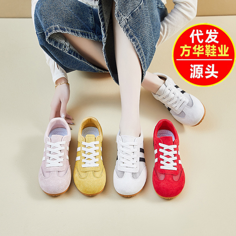 2026 primavera y otoño nuevos zapatos de skate de fondo plano, zapatos deportivos casuales retro, zapatos ligeros de entrenamiento para mujeres