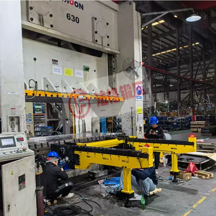 快速换模装置 电动移模臂 液压举模器 快速锁模装置 液压锁码仔