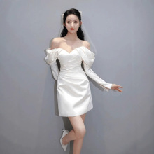 法式一字肩轻婚纱礼服新娘订婚短款长袖敬酒服气质优雅高级感白裙