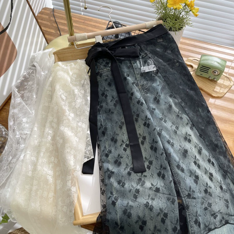 Корейский стиль блогер одежда матч ниша дизайн сплошной цвет прозрачная маленький цветок сложены многослойная кружевная юбка