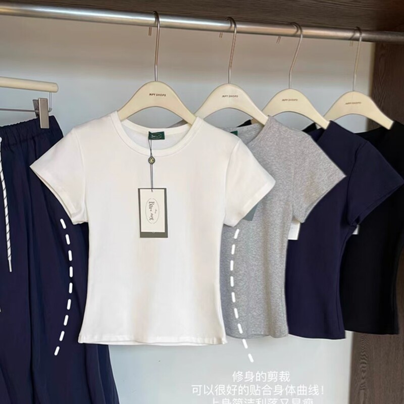 Korean fashion @Banae full-size [regular shoulder, waist-cinching tee] elastic slim-fit, super slimming, round-neck, regular shoulder short-sleeve T-shirt
