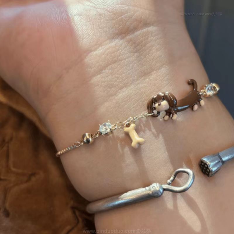 Knock cute ~ sausage puppy bracelet women's 2024 new niche to send girlfriends small animal hand jewelry