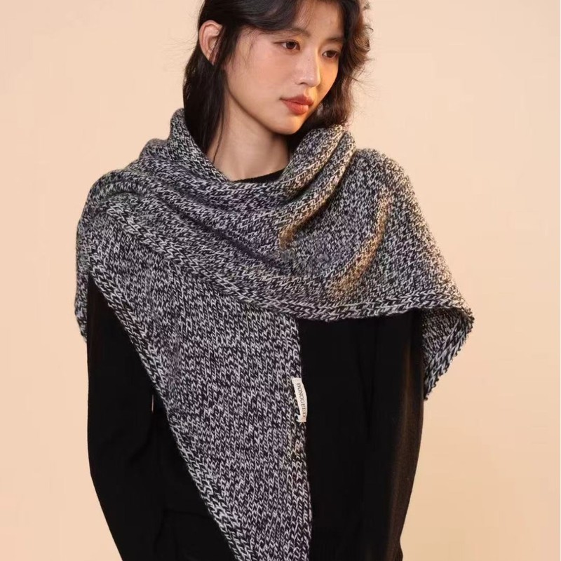 法式复古夹花大三角巾披肩女冬季北欧风时髦百搭保暖护颈外搭围巾|undefined