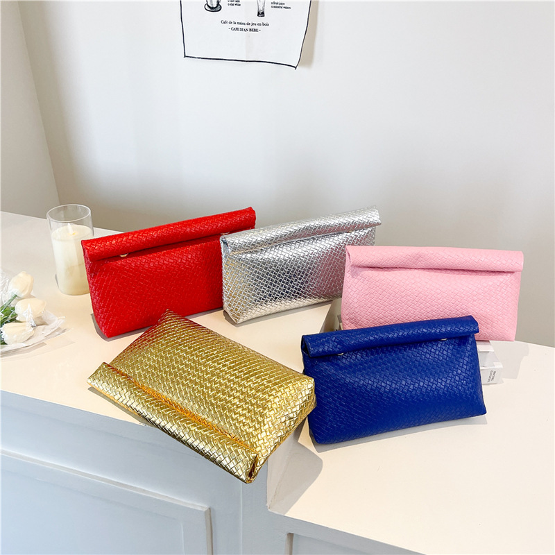 Bolsa de mano de gran capacidad popular de color sólido de alta calidad personalidad de mujer cena casual temperamento de estilo exterior