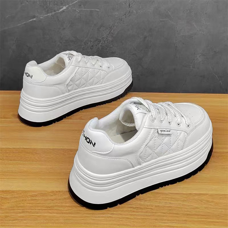 Dickbesohlte, rutschfeste, kleine weiße Damenschuhe im Frühjahr 2024, neue, farblich passende Schnürschuhe für Studenten, superheiß und lässig_voghion.com