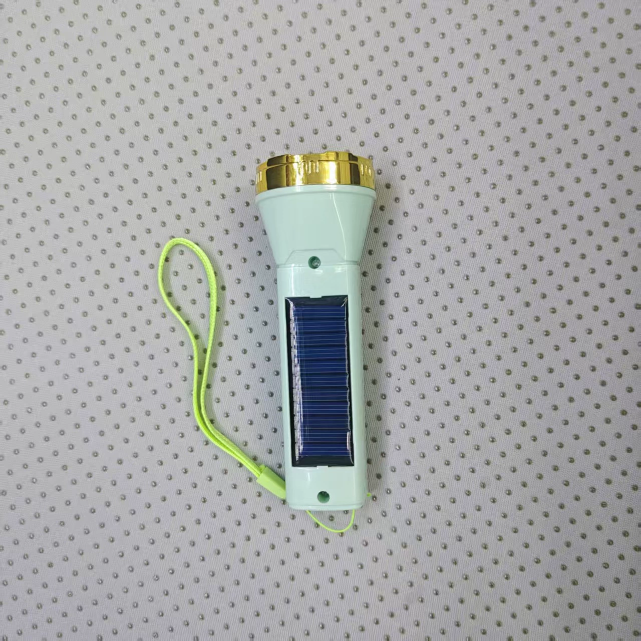 Маленький фонарик мультфильм злодей маленький фонарик светодиодный оптовые практические подарки один юань магазин детских светящихся игрушек