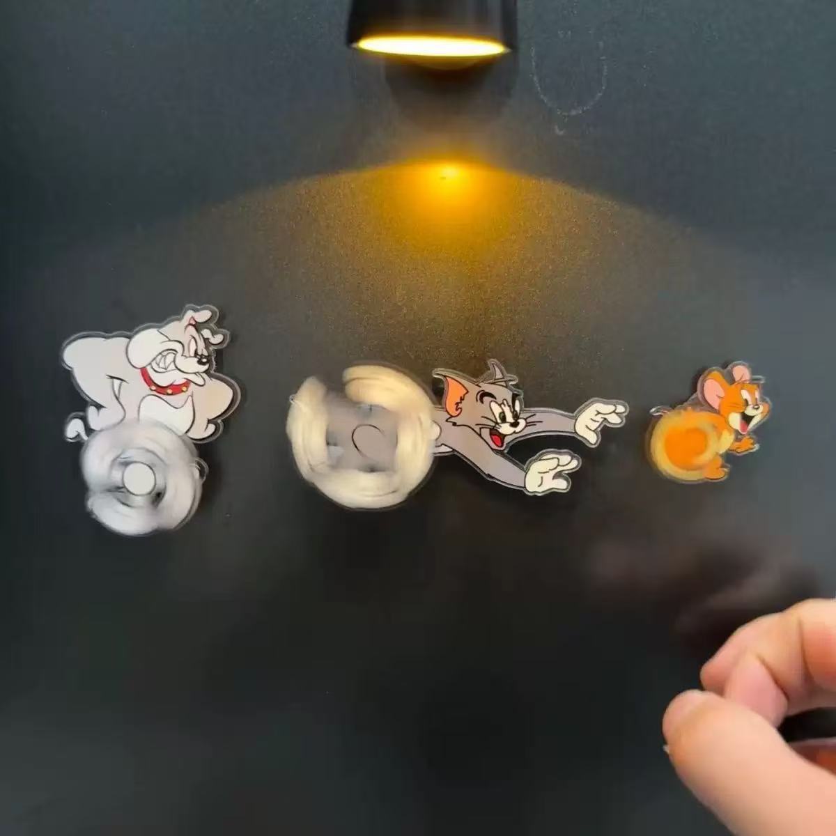 猫和老鼠趣味冰箱贴旋转亚克力磁吸贴2025新款卡通创意电表箱装饰