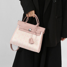 �������P�����¿��³��ٴ����ײɫͨ�ڴ������μ�б��Ů����