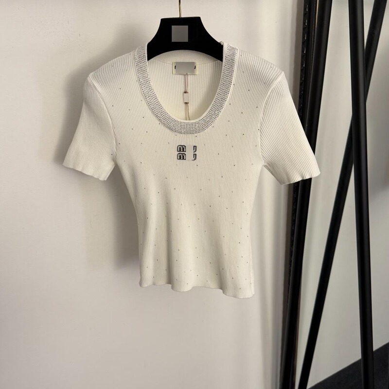 Nanyou High-End Foreign Trade Style New Model Star Rhinestone Logo Embroidery U-Neck Slim-Fit Short-Sleeve Knit Top