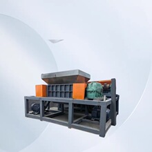 ���zľ�ďU�f�������Ͼ���������C �f���ɳ�l���|Ƥ��˺��C