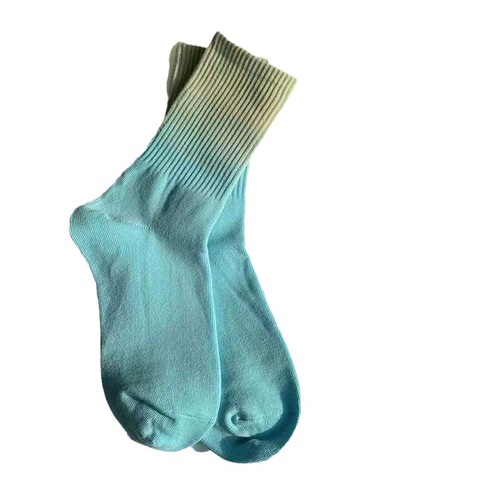 New tie-dye gradient socks for women in mid-calf four seasons autumn and winter ins fashion college style simple candy color sports socks