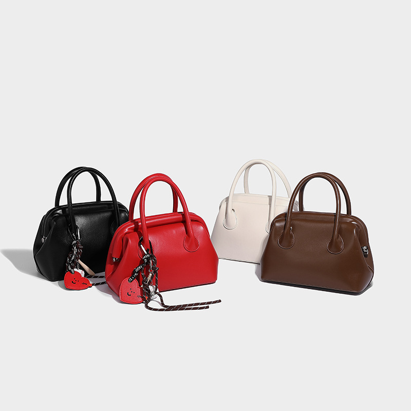 Autunno Inverno Nuovo Guscio Portatile con Alta Bellezza, Amore Baseball, Ciondolo Personalizzato e Nicchia Una Spalla Diagonale_voghion.com